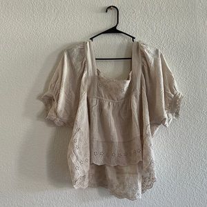 Neuflora ivory top